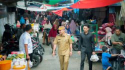 Wakil Bupati Pidie Alzaizi, Ngabuburit di Pasar Kembang Tanjong, Sapa Warga dan Penjual Takjil