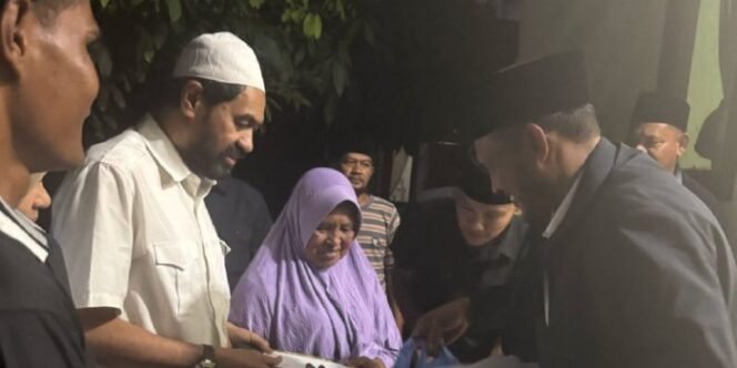 
					Gubernur Aceh Muzakir Manaf Berbuka Puasa Bersama Korban Konflik di Aceh Timur