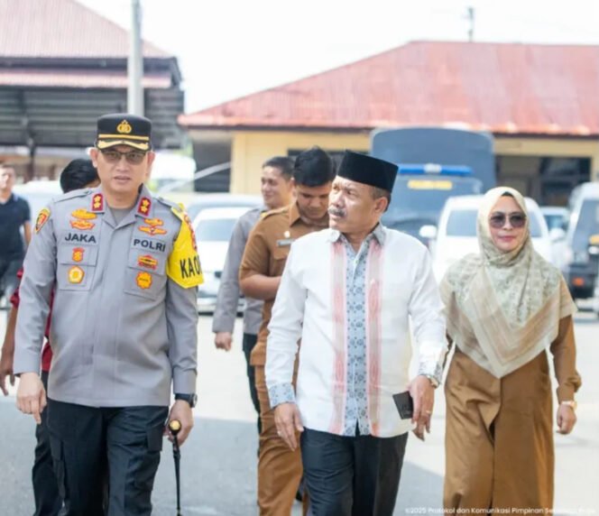 
					Bupati Pidie Tinjau Operasi Pasar Murah Ramadhan 1446 H