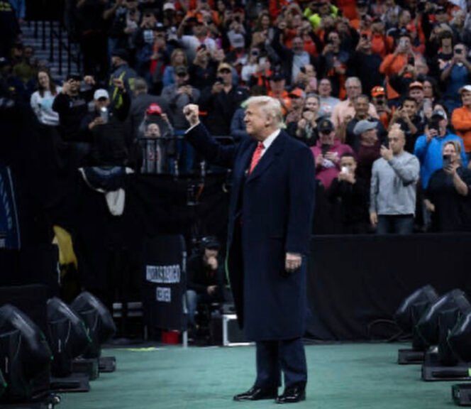 
					Trump Naikkan Tarif Impor Produk China hingga 104 Persen, Perang Dagang Memanas