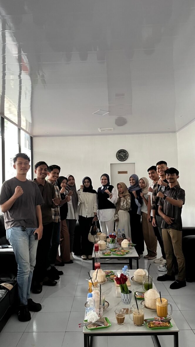 
					Diana Putri Amelia, Sarjana Manajemen yang Tinggalkan Mimpi Ekspor Kopi Demi Suara Rakyat Aceh