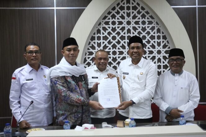 
					Wakil Bupati Pidie Jaya Terima Audiensi Ketua MPU, Bahas Penguatan Syiar Islam dan Persiapan HUT Daerah